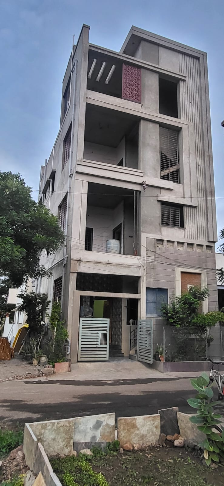 Modern minimalist house Sadashiva Nagar